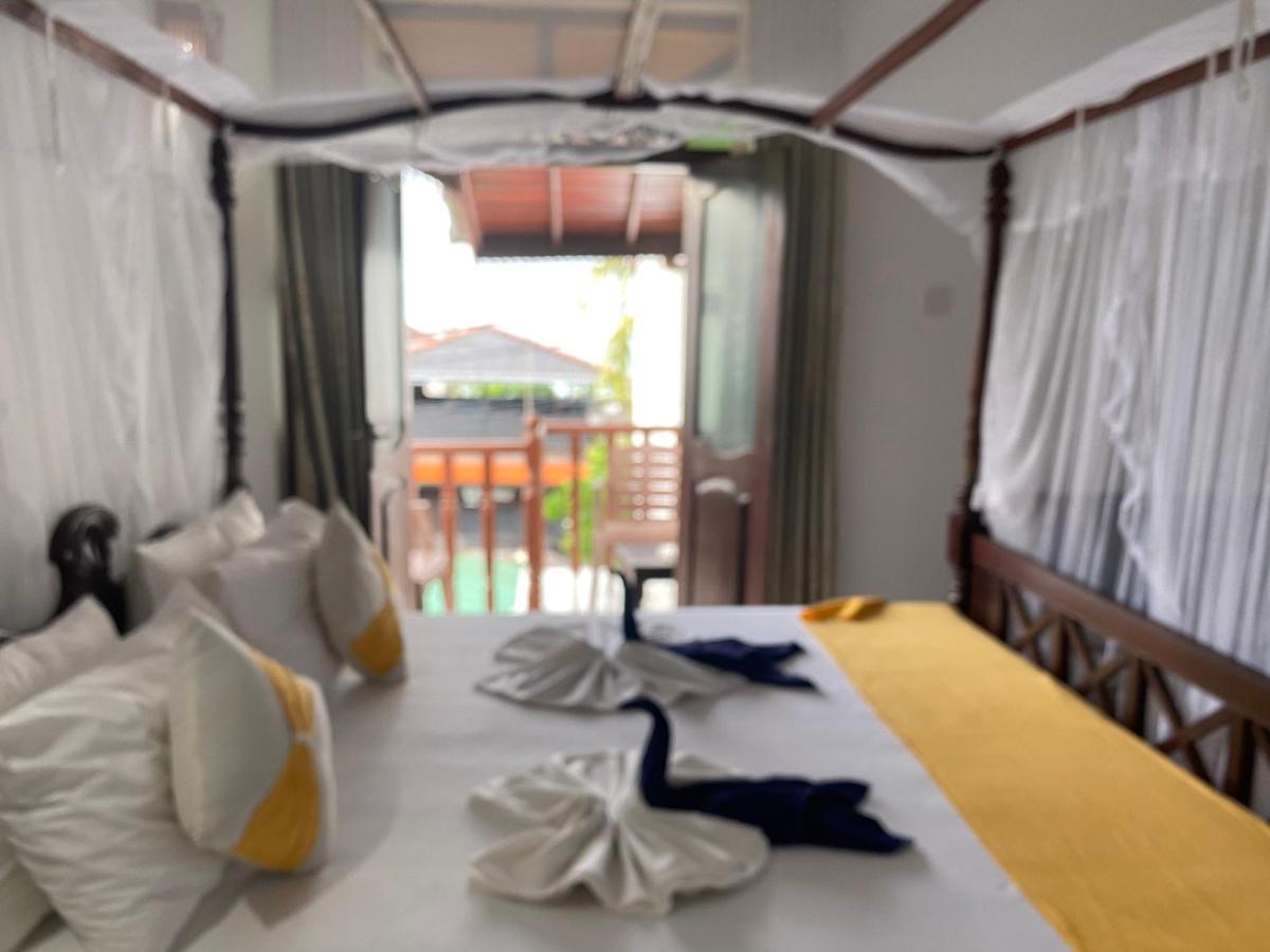 Flamingo Guest House Unawatuna Exteriör bild