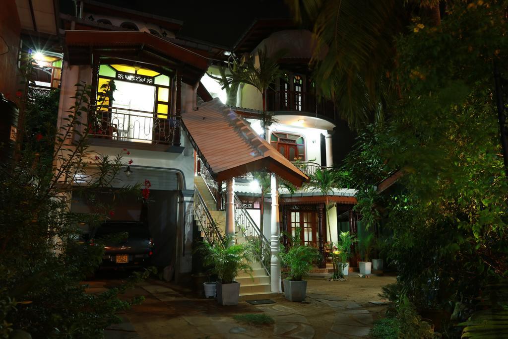 Flamingo Guest House Unawatuna Exteriör bild